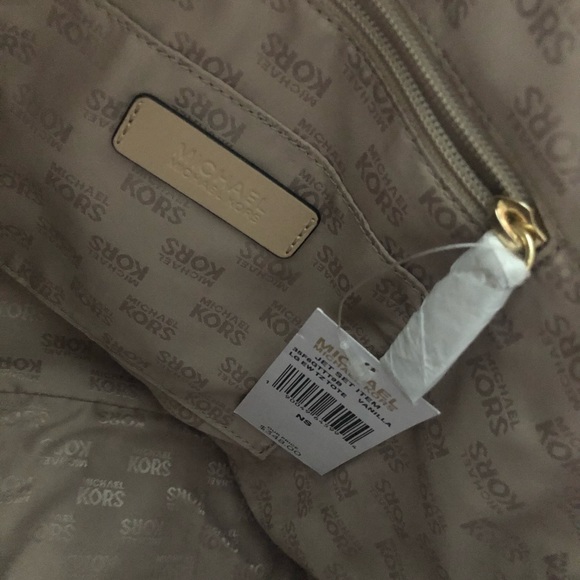 Brand New MK Large Tote - Picture 3 of 7